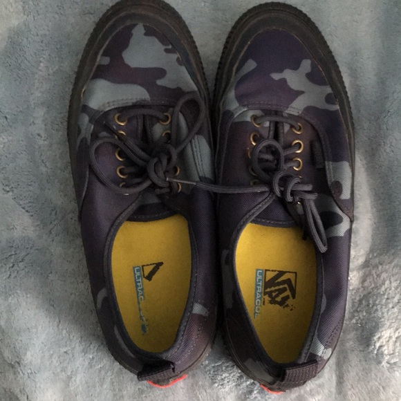 Rare blue camo print men’s 9 vans classics - Picture 6 of 6
